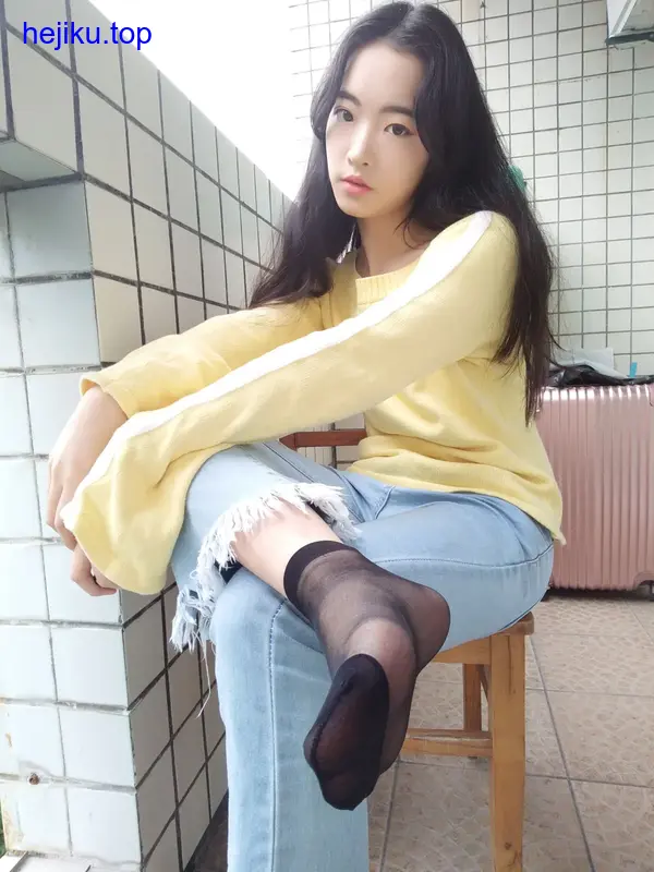 图片[7]-学妹校园寝室丝短袜美脚全套42期，大小8.38G-合集库